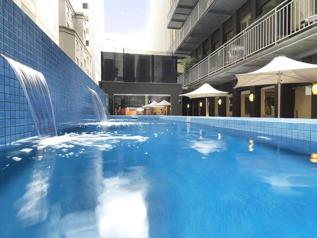Oaks Melbourne On Collins Suites Bagian luar foto