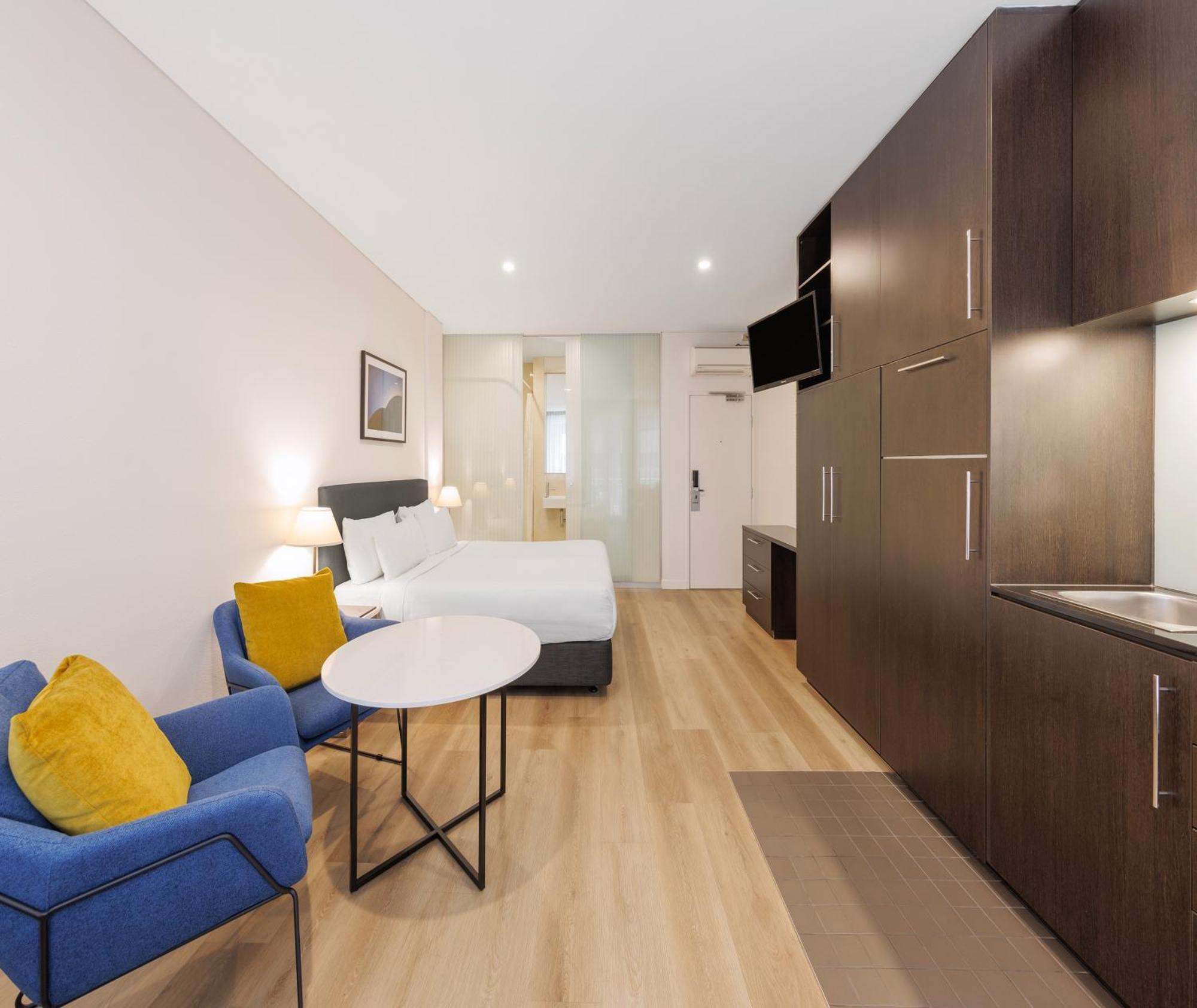 Oaks Melbourne On Collins Suites Bagian luar foto