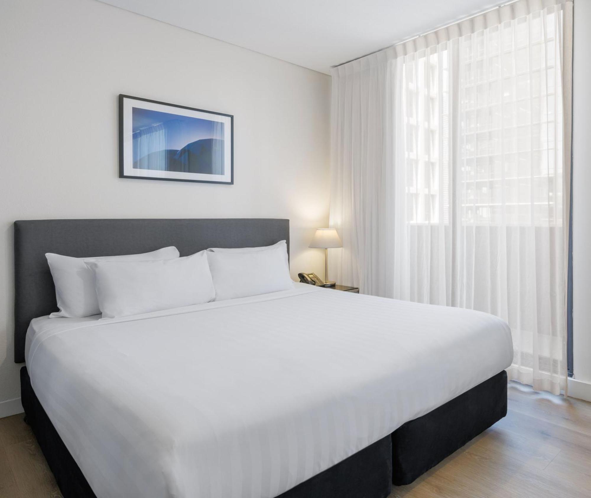 Oaks Melbourne On Collins Suites Bagian luar foto