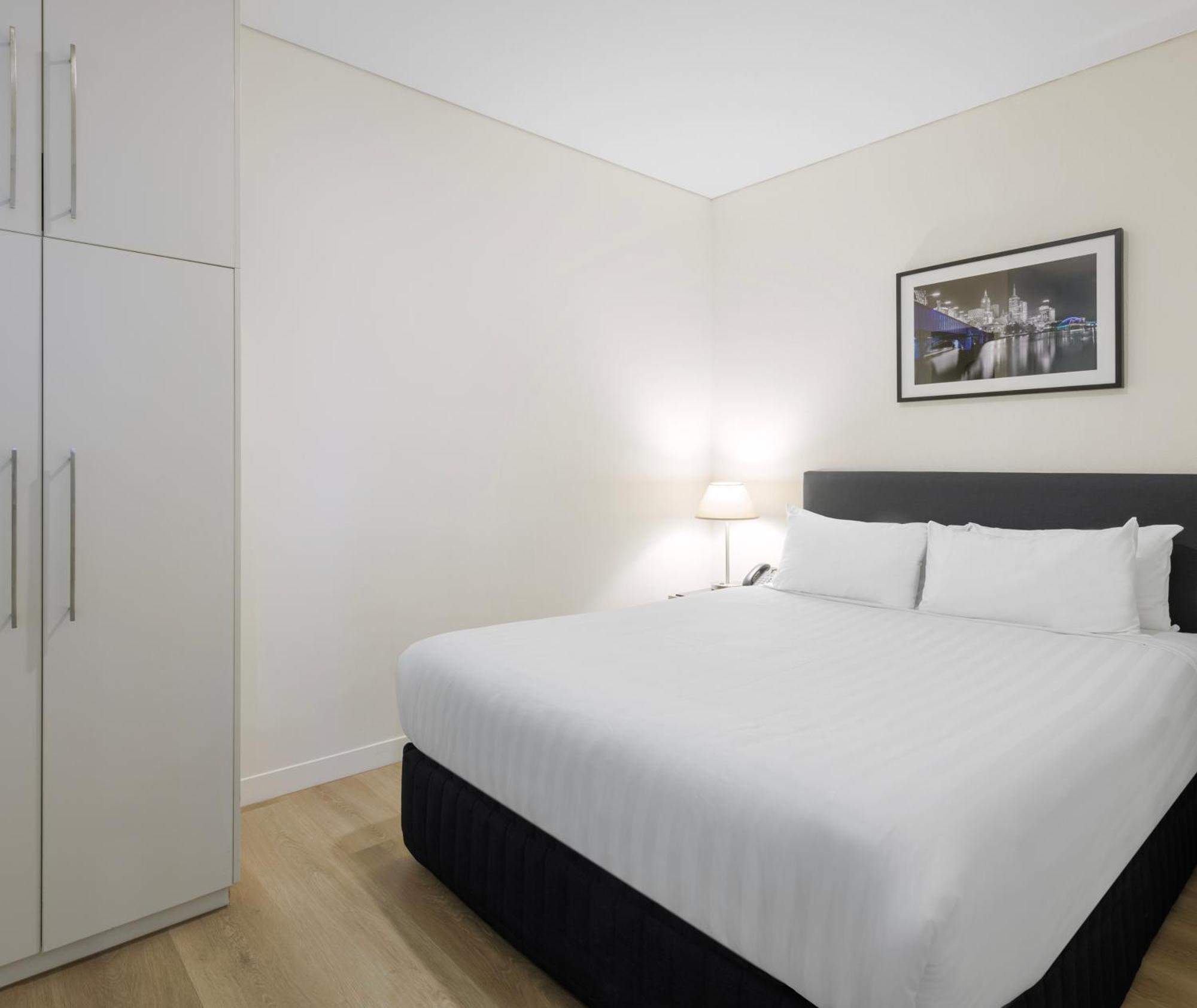 Oaks Melbourne On Collins Suites Bagian luar foto