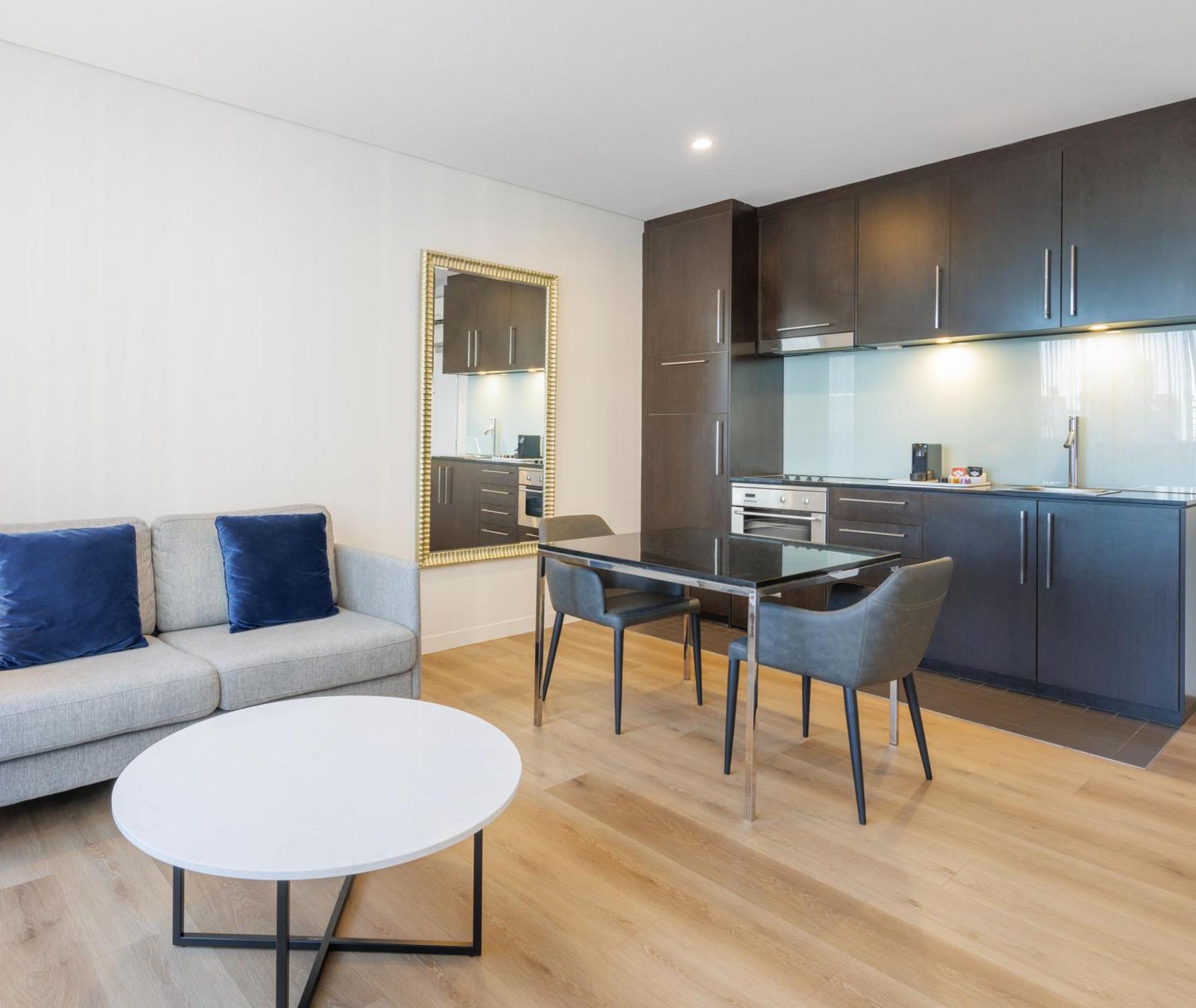 Oaks Melbourne On Collins Suites Bagian luar foto